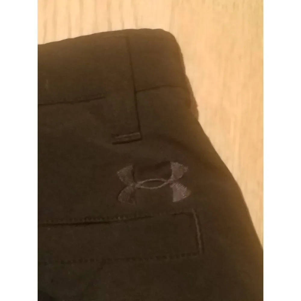 Under Armour Heat‎ Gear Golf Shorts Men's 32  Black Loose Stretch Chino EUC